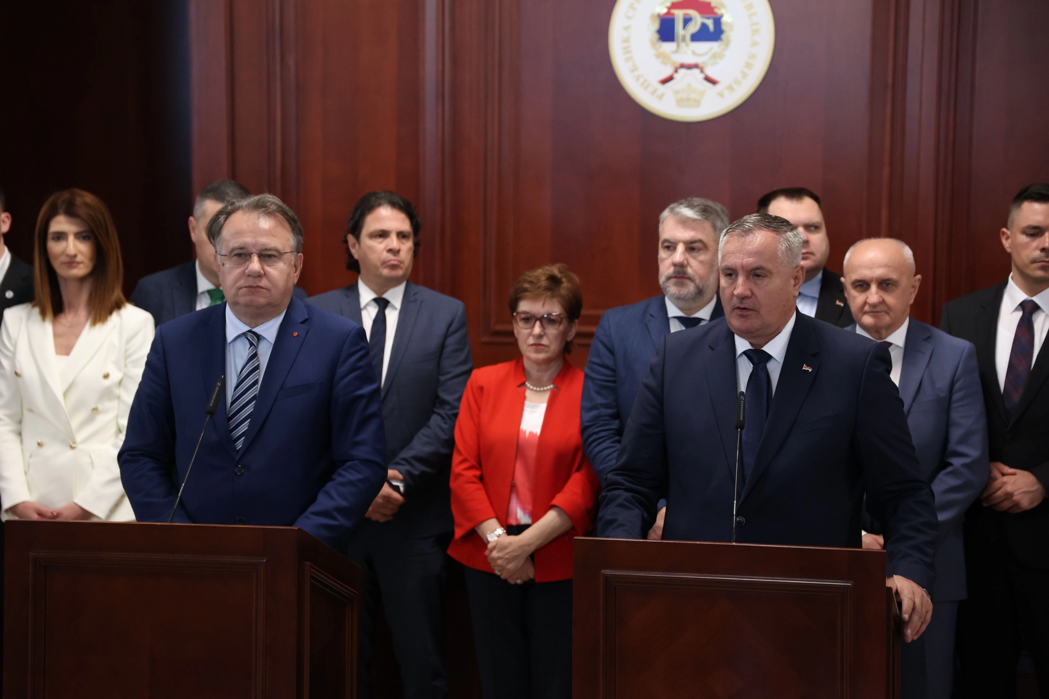 TKO ĆE VIŠE? Federacija i Republika Srpska uistinu se natječu. Ali ne u uspjesima, nego u zaduživanjima